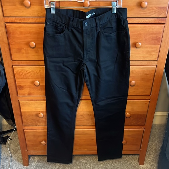 Like new! Old Navy never fade dark black jeans. Slim fit. Perfect condition! - Picture 1 of 7